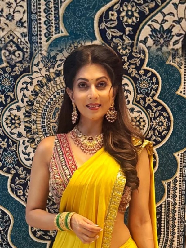 Maadhavi Nemkar Yellow Saree Look