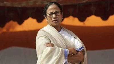 ममता बॅनर्जींचा मुख्यमंत्रिपद सोडण्यास नकार, भारताच्या संविधानातील तरतूद काय सांगते?