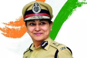 Meera Borwankar clarifies appointment rumors | Former IPS Meera Borwankar New Zealand | मीरा बोरवणकर राज्य महिला आयोग अध्यक्ष | महाराष्ट्र राज्य महिला आयोग अध्यक्ष नियुक्ती अफवा