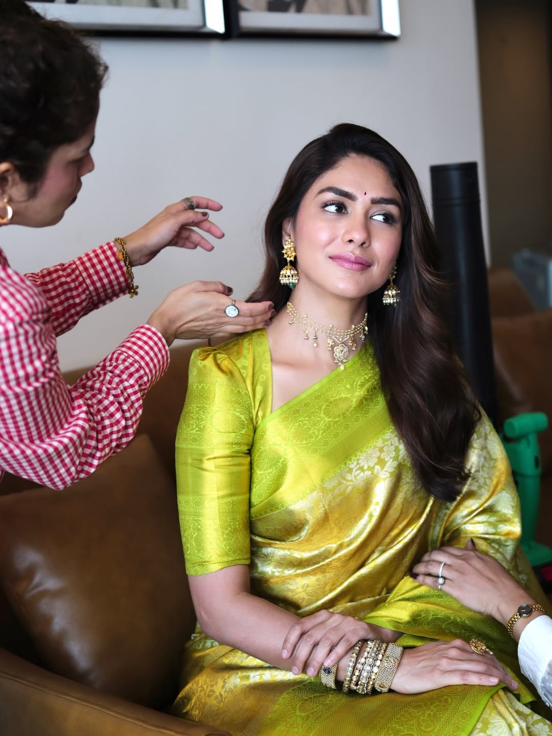 Mrunal Thakur Green Silk Saree Look