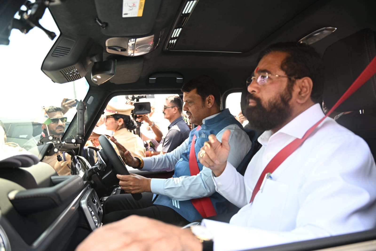 हा मार्ग लोणावळा तलावाच्या सुमारे १८२ मीटर खालून जातो, जे जागतिक दर्जाच्या अभियांत्रिकीचे उत्कृष्ट उदाहरण आहे. (फोटो : दीपक जोशी/लोकसत्ता)