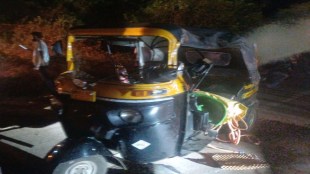 mumbai goa highway accident today | sangameshwar dhamani bus rickshaw crash | ratnagiri road accident news | luxury bus accident maharashtra highway