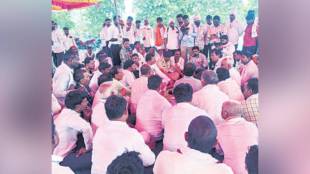Farmers protest against Omkar Sugar Maharashtra | Baburao Botre Patil FRP payment issue | Sugar Commissioner Tanaji Kolte investigation | Sugarcane farmers unpaid dues Maharashtra news