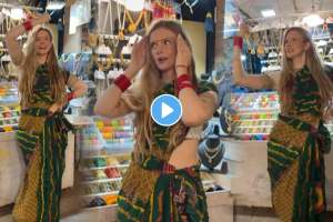 foreign girl Beautiful dance on the song