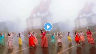 Girls Group dance on barso re megha megha