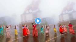 बाई गं…काय तो डान्स अन् काय त्या अदा! ‘बरसो रे मेघा’ गाण्यावर भरपावसात पोरी बेभान होऊन नाचल्या; VIDEO पाहून नेटकरी झाले फिदा