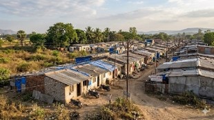 Illegal chawls in Titwala Balyani | Mumbai Police encounter specialist land controversy | Kalyan Dombivli illegal construction news | Land mafia encroachment in Thane district