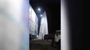Virar water pipeline burst Khanivade | Surya water project leakage Vasai Virar | VVMC water supply department repairs | Mumbai Ahmedabad Highway water pipe damage