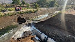 पिंपळगाव जोगा धरणाचा कालवा फुटला; शेतकऱ्यांचे नुकसान