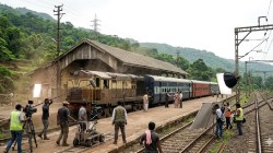 सीएसएमटी ते आपटा…चित्रपटसृष्टीसाठी मध्य रेल्वे फेव्हरेट लोकेशन डीडीएलजे पासून लापता लेडीज पर्यंत; मध्य रेल्वेच्या स्थानकांची रुपेरी पडद्यावर मोहिनी