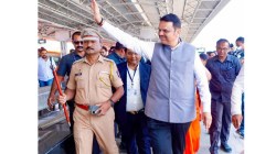 मुख्यमंत्री देवेंद्र फडणवीस यांचा रेल्वेने तर उद्योग मंत्री उदय सामंत यांचा विमान प्रवास! शिर्डीतील एकाच कार्यक्रमासाठी दोघांनी पंतप्रधानांच्या आवाहनाला दिलेला प्रतिसाद