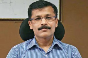 FDA Commissioner Tukaram Mundhe | Patanjali medicines seized in Maharashtra | Ramdev Baba Divya Pharmacy raid | Food and Drugs Administration action Mumbai Pune Nagpur
