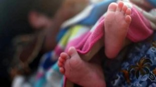 thane civil hospital newborn baby death case | intern doctor suspended thane government hospital | kishor kokane loksatta investigative report thane | shiv sena thackeray group protest thane hospital
