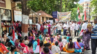 Pratap Sarnaik ignores Shramajivi Sanghatana protest | Tribal water scarcity agitation Mira Bhayander | Mira Bhayander Municipal Corporation tribal protest | Water tanker issue adivasi pada Thane Maharashtra