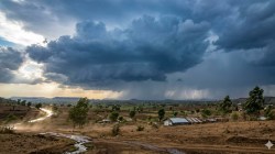 Maharashtra Weather Update: राज्यात मान्सून पूर्व घडामोडींना वेग; कुठे वादळी पावसाचा ‘ऑरेंज अलर्ट’ तर कुठे ‘यलो अलर्ट’ वाचा सविस्तर