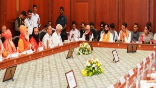 Nashik Simhastha Kumbh Mela 2026-27 planning | CM Eknath Shinde and Devendra Fadnavis meeting with Mahants | Kumbh Mela fund allocation for Akhadas | Trimbakeshwar Darshan Path project launch