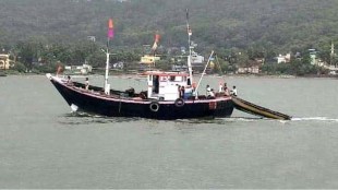 Maharashtra monsoon fishing ban 2026 | Ratnagiri sea fishing restrictions on mechanized boats | Maharashtra fisheries department action on illegal fishing | Fishing ban in Konkan coast June to July