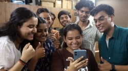 Maharashtra HSC Result 2026 College Cut Off : नामांकित महाविद्यालयांचे कट ऑफ कमी होणार; ९० टक्क्यांपेक्षा अधिक गुण मिळवणाऱ्या विद्यार्थ्यांची संख्या घटली