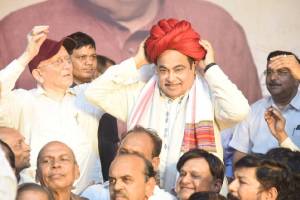 Nitin Gadkari announcement on Maruti Suzuki ethanol car launch | Nitin Gadkari 69th birthday resolution Nagpur | 100 percent ethanol run car India June launch | Nagpur municipal corporation waste to CNG project PM Modi