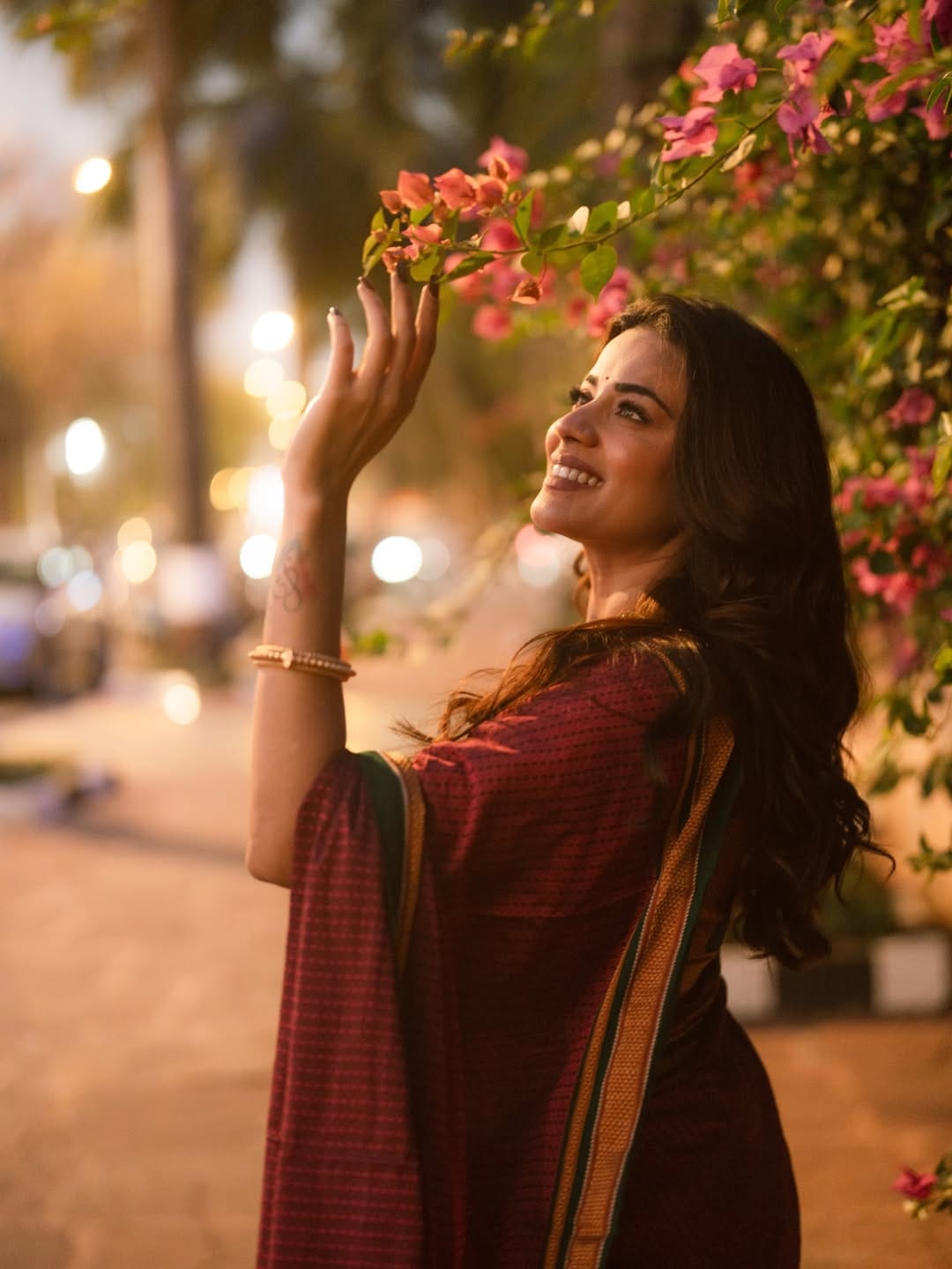 Pratiksha Mungekar Cotton Saree Look