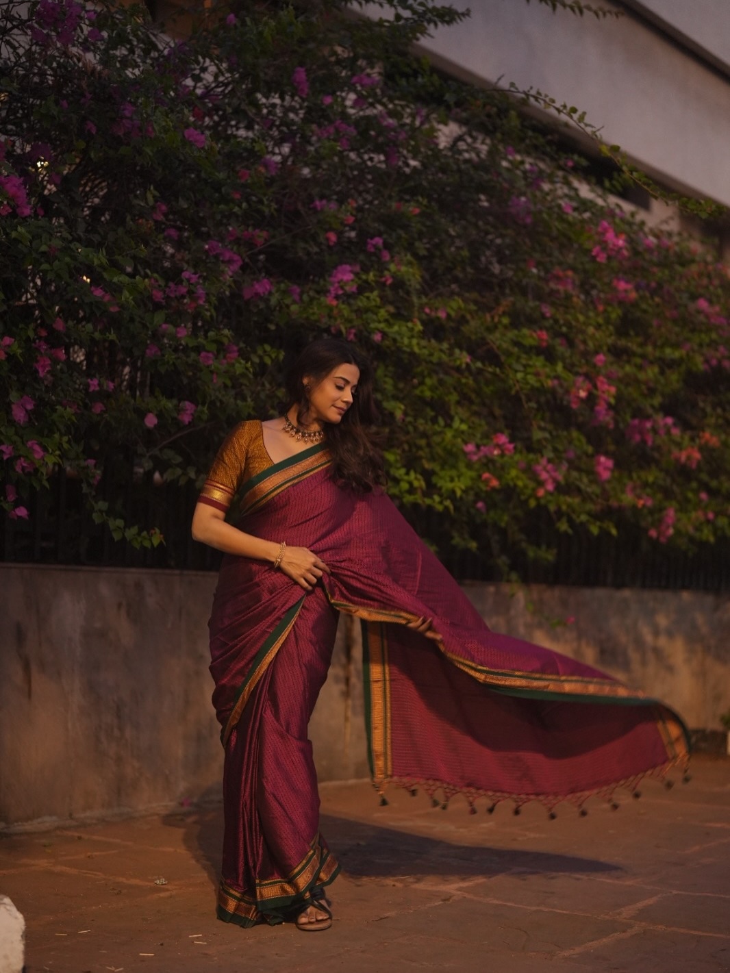 Pratiksha Mungekar Cotton Saree Look