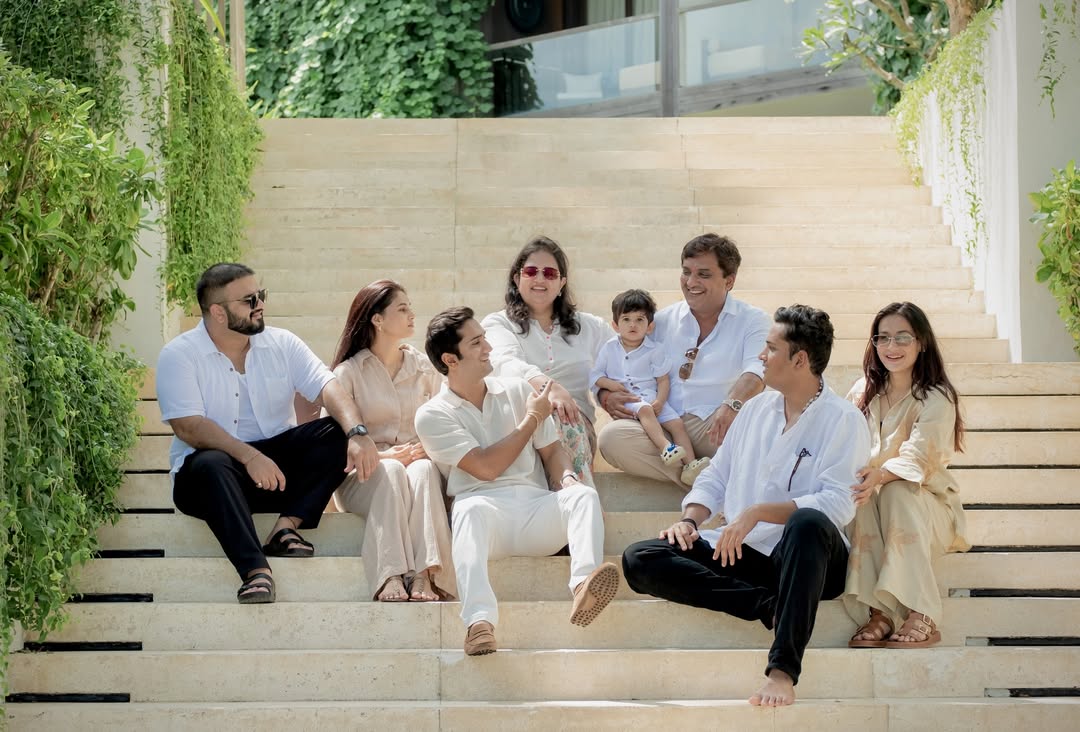 Pruthviraj Mahadik Vaishnvi Mahadik Family Photoshoot