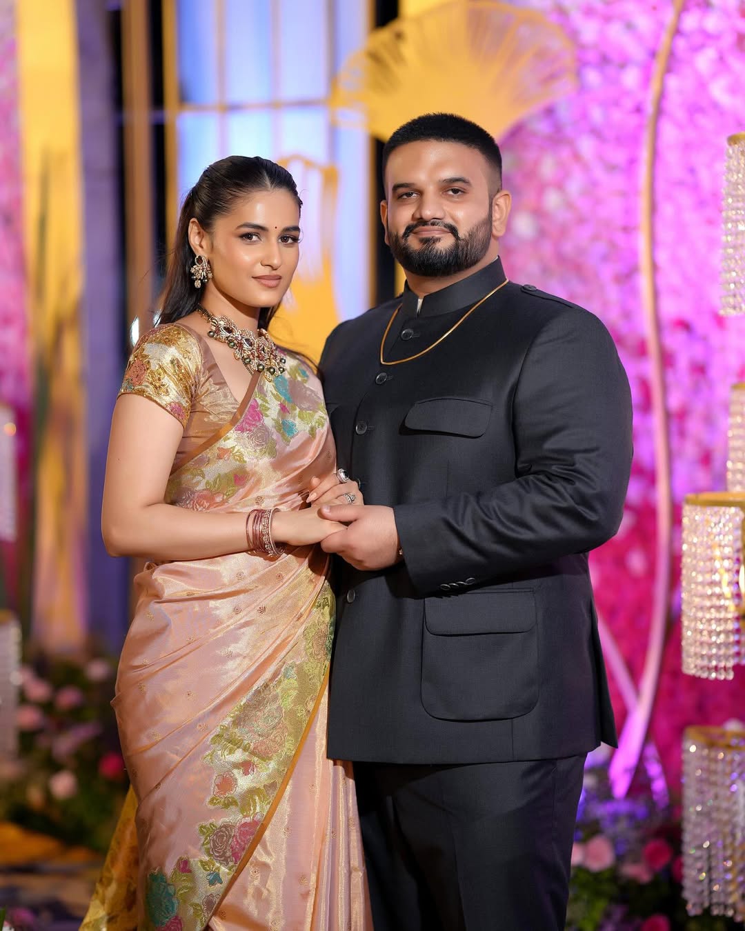 Pruthviraj Mahadik Vaishnvi Mahadik Family Photoshoot