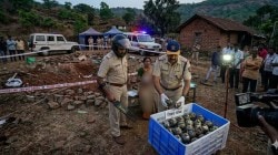 रत्नागिरीतील जांभारी परिसर हादरला; महिलेच्या हातात गावठी बॉम्बचा स्फोट, २० ते २५ जिवंत बॉम्ब आढळले