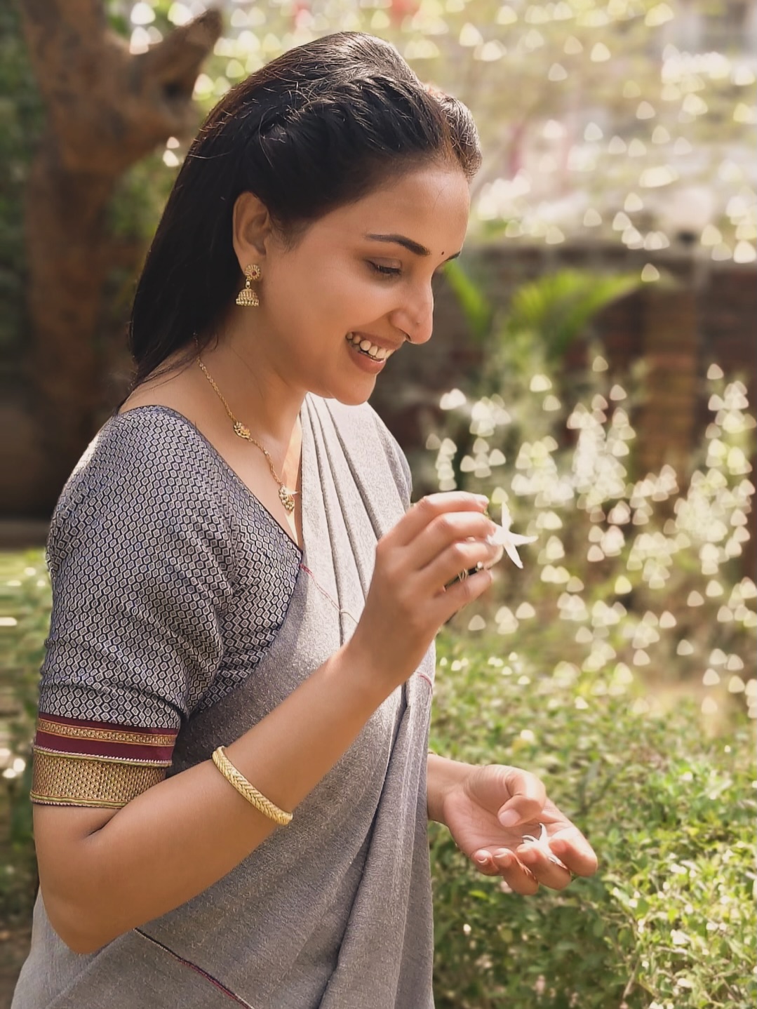 Rupali Bhosle Cotton Saree Look