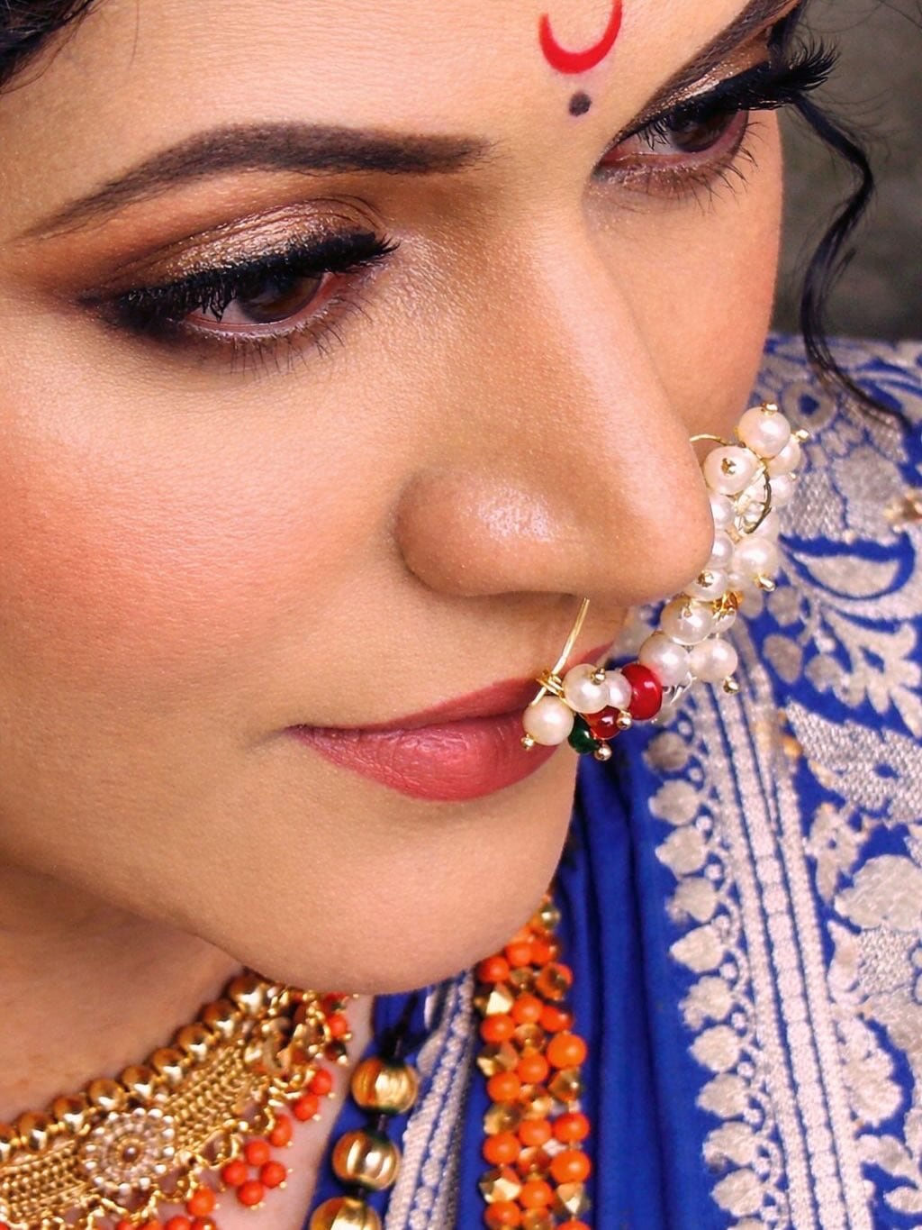 Samidha Guru Nauvari Blue Saree Look