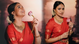 Sayali Deodhar Red Saree Look