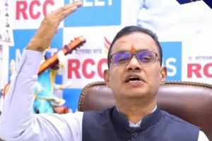 Shivraj Motegaonkar RCC Latur NEET Paper Leak Case CBI Investigation | CBI detains RCC Director Shivraj Motegaonkar in Latur | नीट पेपरफुटी प्रकरणी आरसीसीचे शिवराज मोटेगावकर सीबीआयच्या ताब्यात | लातूर नीट परीक्षा घोटाळा सीबीआय चौकशी शिवराज मोटेगावकर