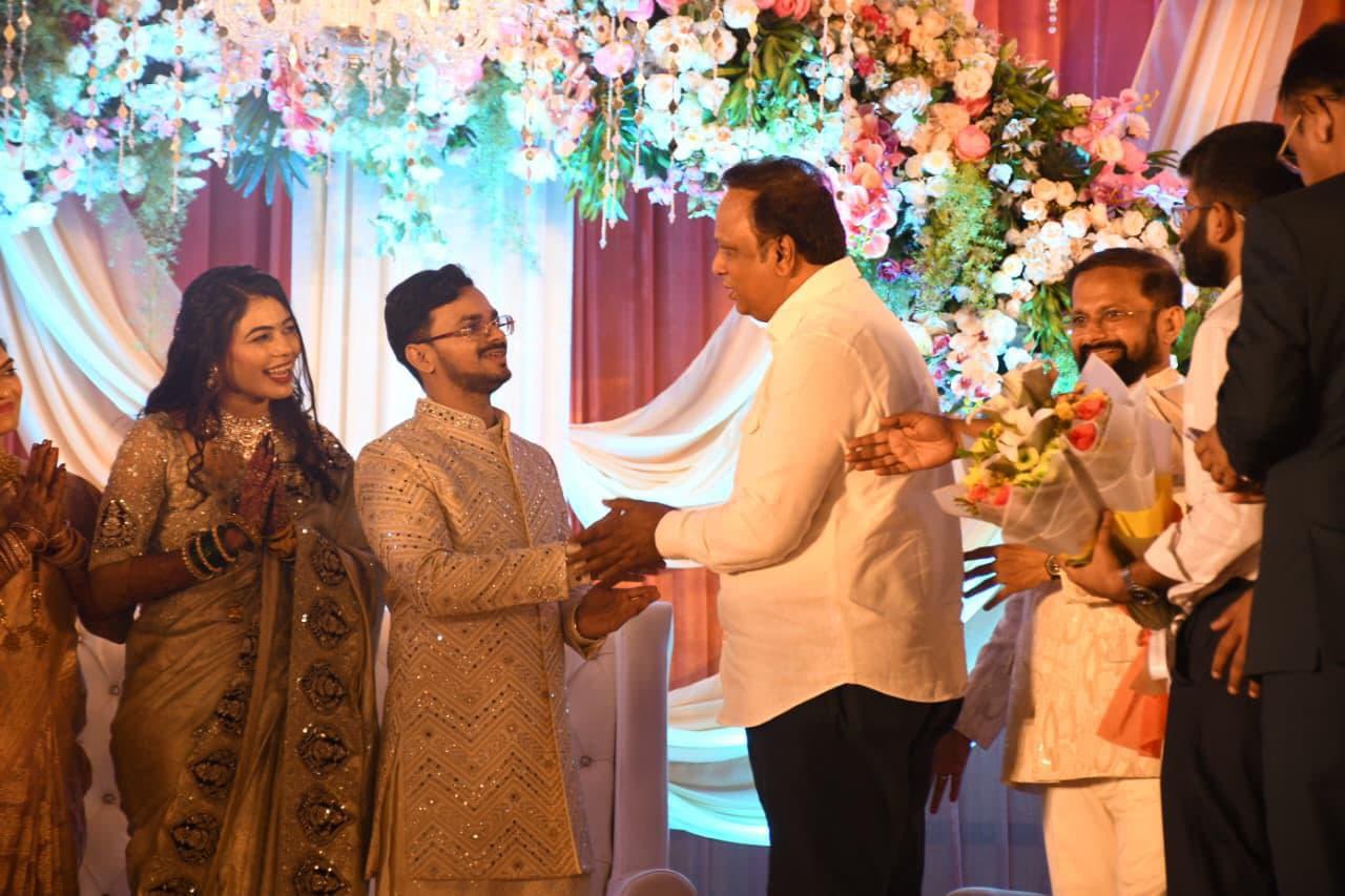 Shivsena MP Naresh Mhaske Son Wedding