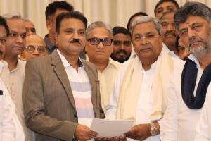 Siddaramaiah resigns Karnataka CM
