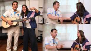 Sunil Gavaskar kept promise given to Jemimah Rodrigues Jamming Session with guitar and old songs Video