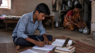 Poor students in Nagpur using ChatGPT for studies | AI as alternative to expensive coaching classes | Nagpur SSC result success stories | Google Gemini for education in Marathi