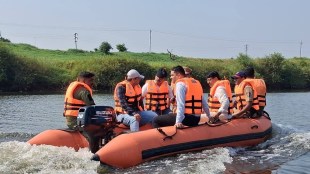 Kolhapur flood disaster management team | District Collector Vijay Rathod inspecting Rajaram Bandhara | Panchganga river flood control rescue boats | Almatti dam backwater impact Kolhapur Sangli