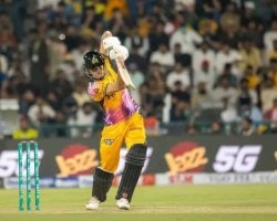 PSL Final: हैदराबादला येता येता पेशावरला गेला आणि ठरला फायनलचा शिल्पकार; अर्धशतक आणि ४ विकेट्स