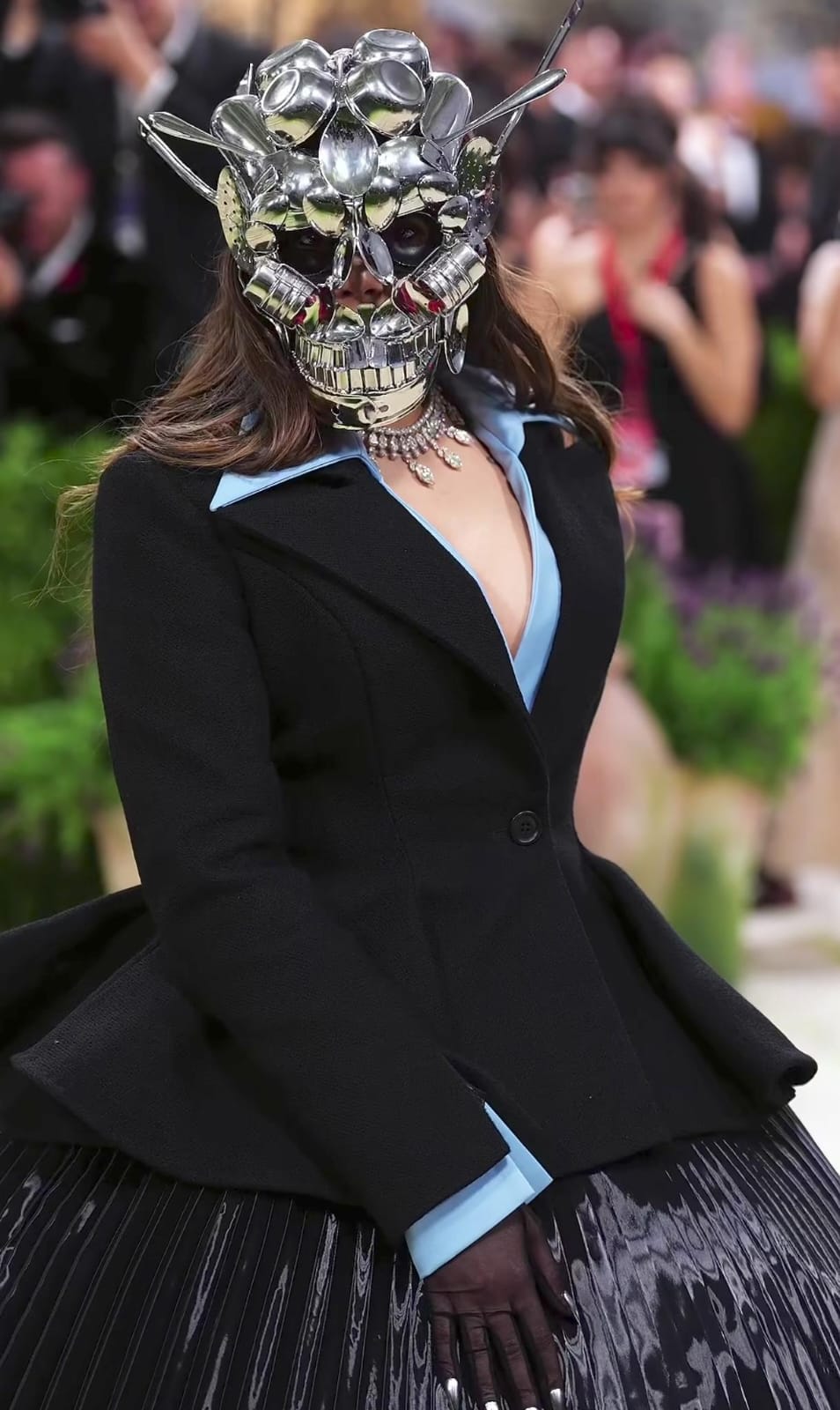 Ananya Birla Met Gala 2026: Ananya Birla made a stunning debut with a metallic mask