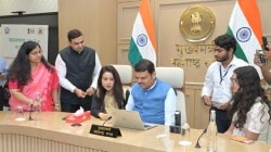 राज्यपाल जिष्णु देव वर्मा व मुख्यमंत्री देवेंद्र फडणवीस यांच्याकडून स्व-गणनेचा शुभारंभ