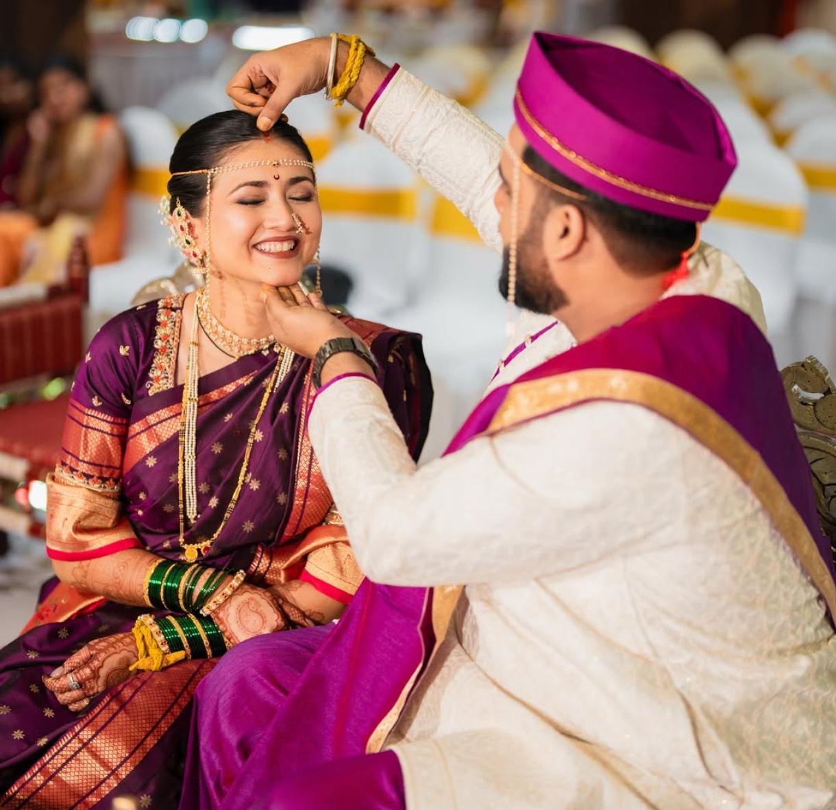 dnyanada ramtirthkar mangalsutra beautiful design age gap between couple