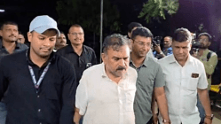 भोंदूबाबा अशोक खरात प्रकरणात उपजिल्हाधिकारी निलंबित
