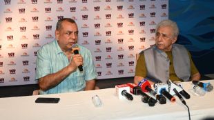 Naseeruddin Shah and Paresh Rawal talking about Indian theatre | Bollywood veterans support Marathi stage art in Pune | नसीरुद्दीन शाह आणि परेश रावल यांनी सांगितले रंगभूमीचे महत्त्व | अभिनेते नसीरुद्दीन शाह परेश रावल पुणे भेट