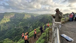 Lonavala Tiger Point Accident site overview | Indian Navy Officer Rakesh Kumar Mishra | लोणावळा टायगर पॉइंट अपघात दुर्घटना | भारतीय नौदल जवान राकेश मिश्रा दरीत कोसळले