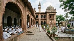 शाळांनंतर आता पश्चिम बंगालमधील सर्व मदरसांमध्ये ‘वंदे मातरम’ बंधनकारक; सुवेंदू अधिकारी सरकारचा मोठा निर्णय
