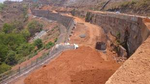 Mumbai Goa highway Parshuram Ghat updates | Chiplun highway construction Gabian wall | Parshuram Ghat double lane traffic started | Maharashtra National Highway division Pen update