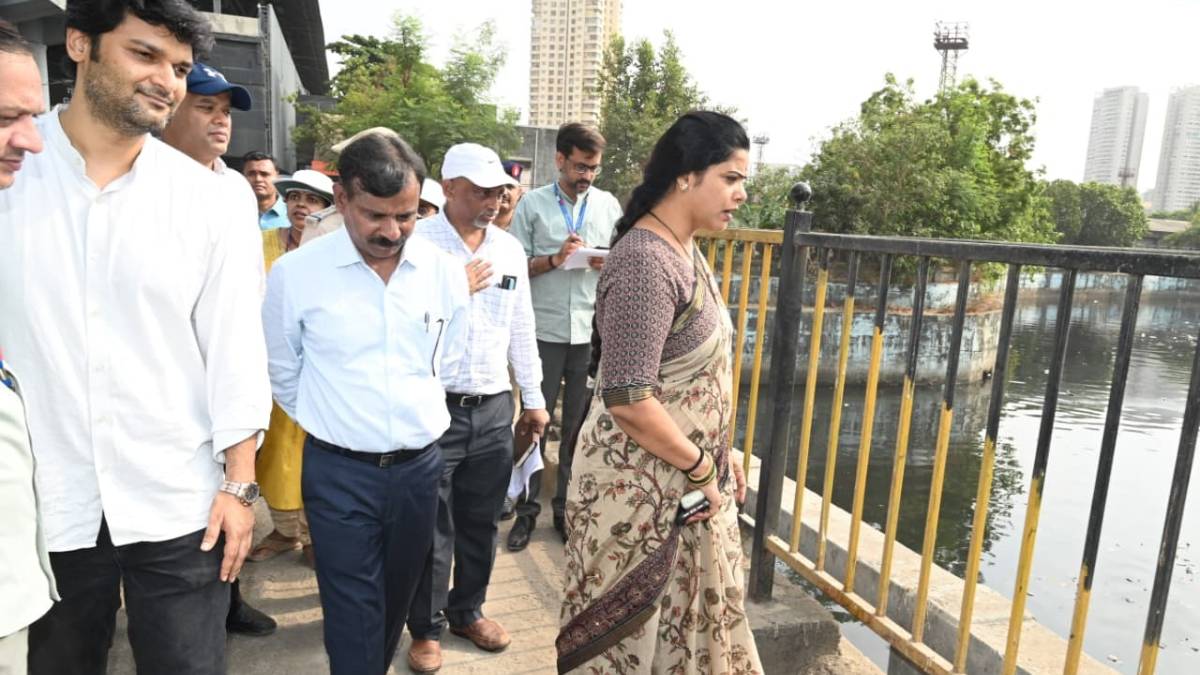 Mumbai Nullah Cleaning: Mayor Ritu Tawde Sets May 31 Deadline | मुंबई ...