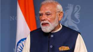 PM Modi Norway Cartoon Controversy backlashed on social media | Norway Newspaper Aftenposten Racist Cartoon of Indian PM | नॉर्वे वृत्तपत्र आफ्टेनपोस्टेन वादग्रस्त मोदी व्यंगचित्र | पंतप्रधान नरेंद्र मोदी गारुडी व्यंगचित्र वाद नॉर्वे