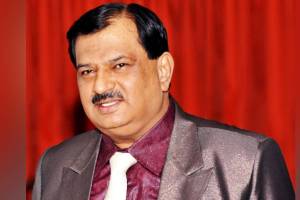 Prashant Hire Mahatma Gandhi Vidyamandir Nashik | Education Department Administrator Appointed Nashik Schools | Dada Bhuse vs Prashant Hire Malegaon Politics | School Management Dispute Maharashtra Education News
