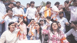 ‘नीट’प्रकरणी अटकसत्र; राज्यातून चौघे ताब्यात, देशभरात सीबीआयकडून छापे, विद्यार्थी संघटना आक्रमक